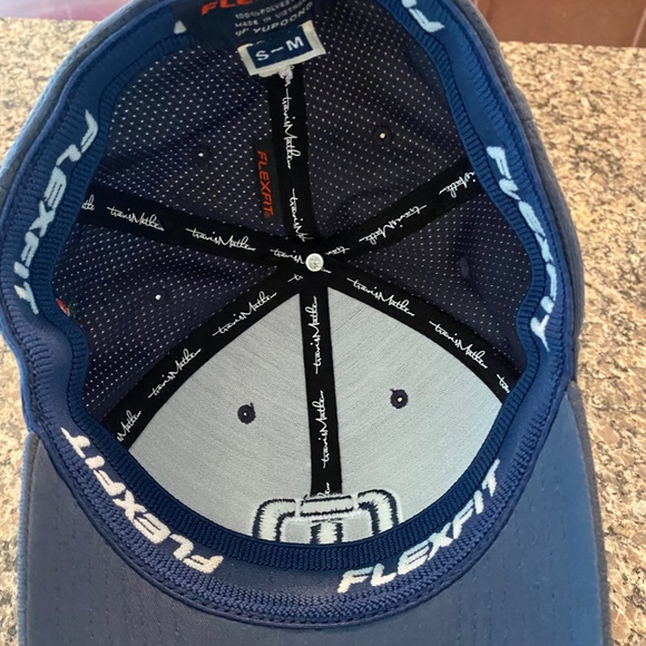 Travis Mathew Hat, Navy, Sz Sm/Med - Picture 4 of 5